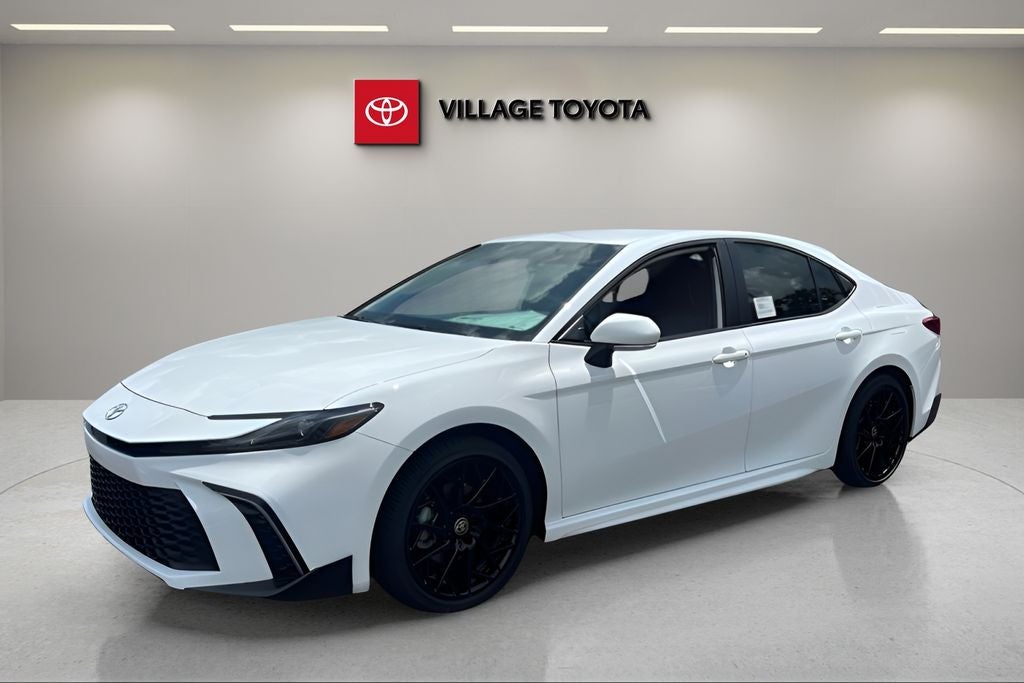 2026 Toyota Camry SE in Ice Cap — front three-quarter view