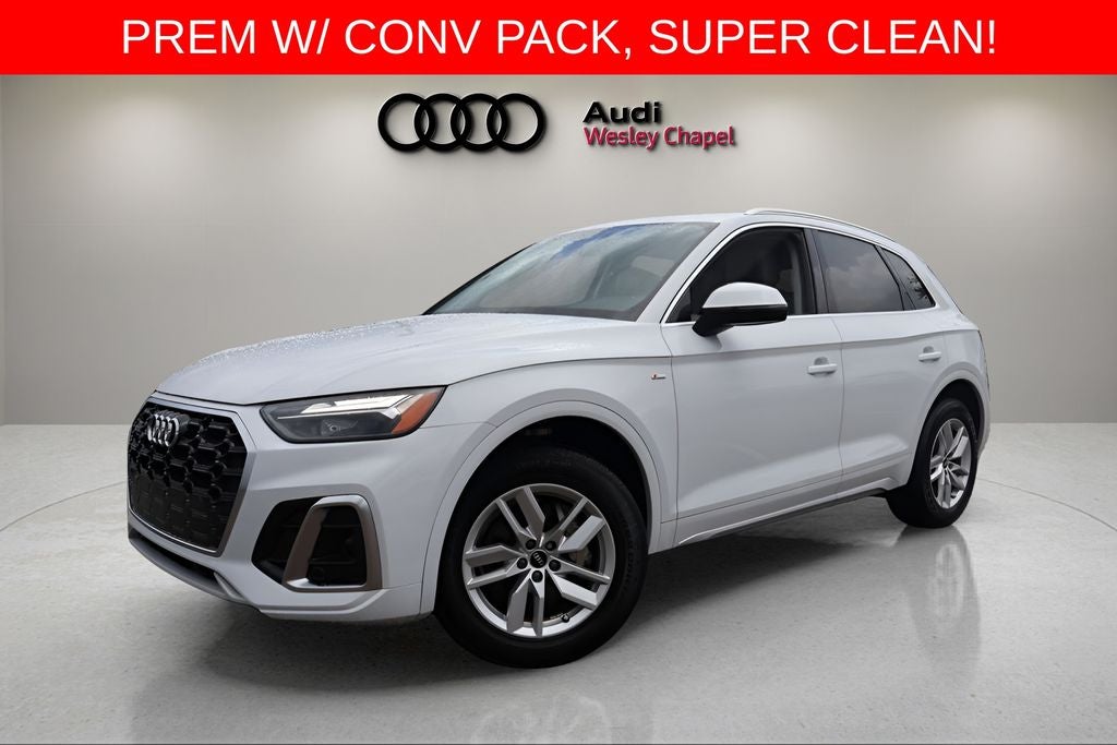 2022 Audi Q5 45 S line Premium quattro in Glacier White Metallic — front three-quarter view